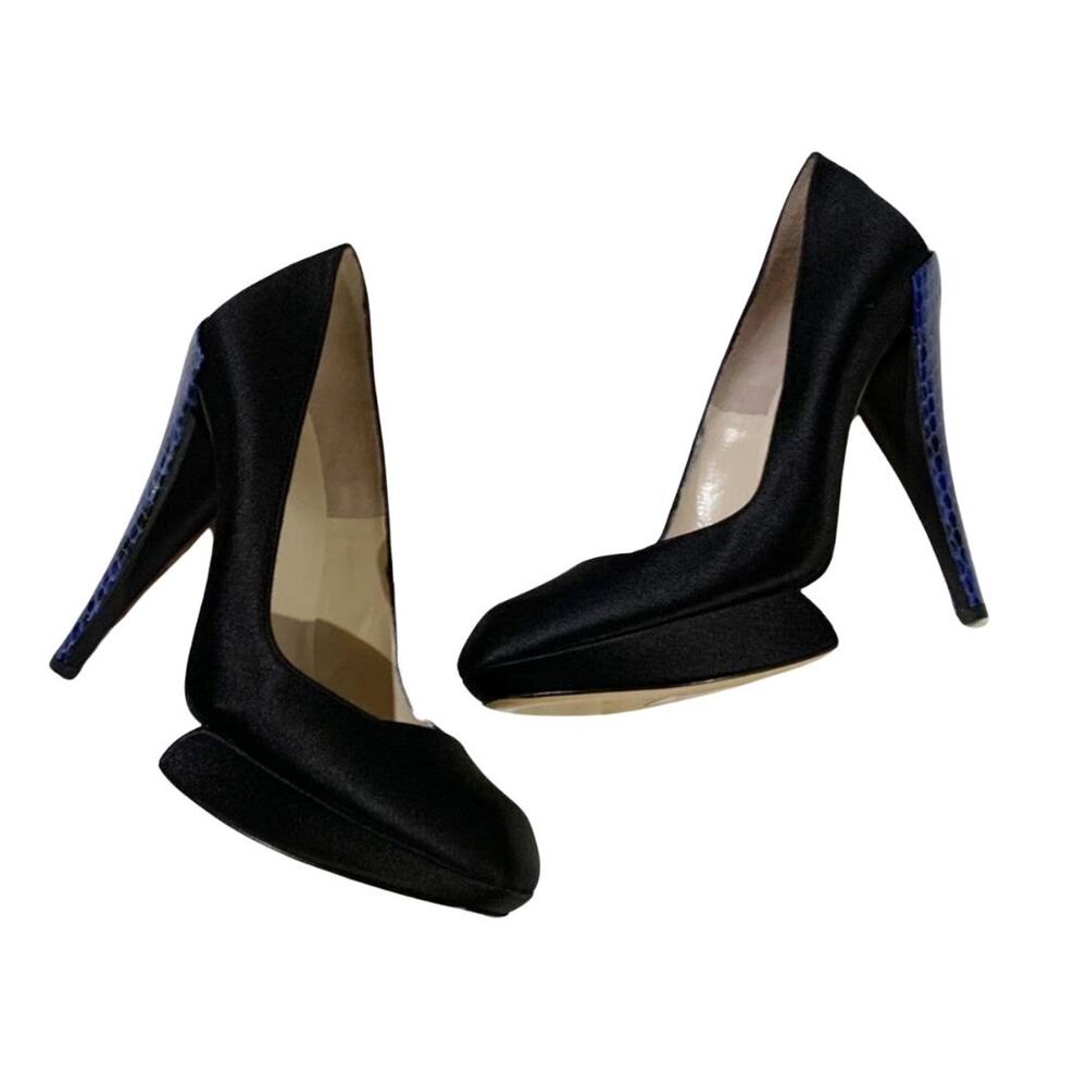 Nicholas Kirkwood Python Heel Platform Pumps 7.5 … - image 4